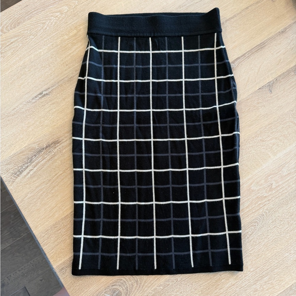 Halogen Black Grid Knit Pencil Skirt - Windowpane Pattern